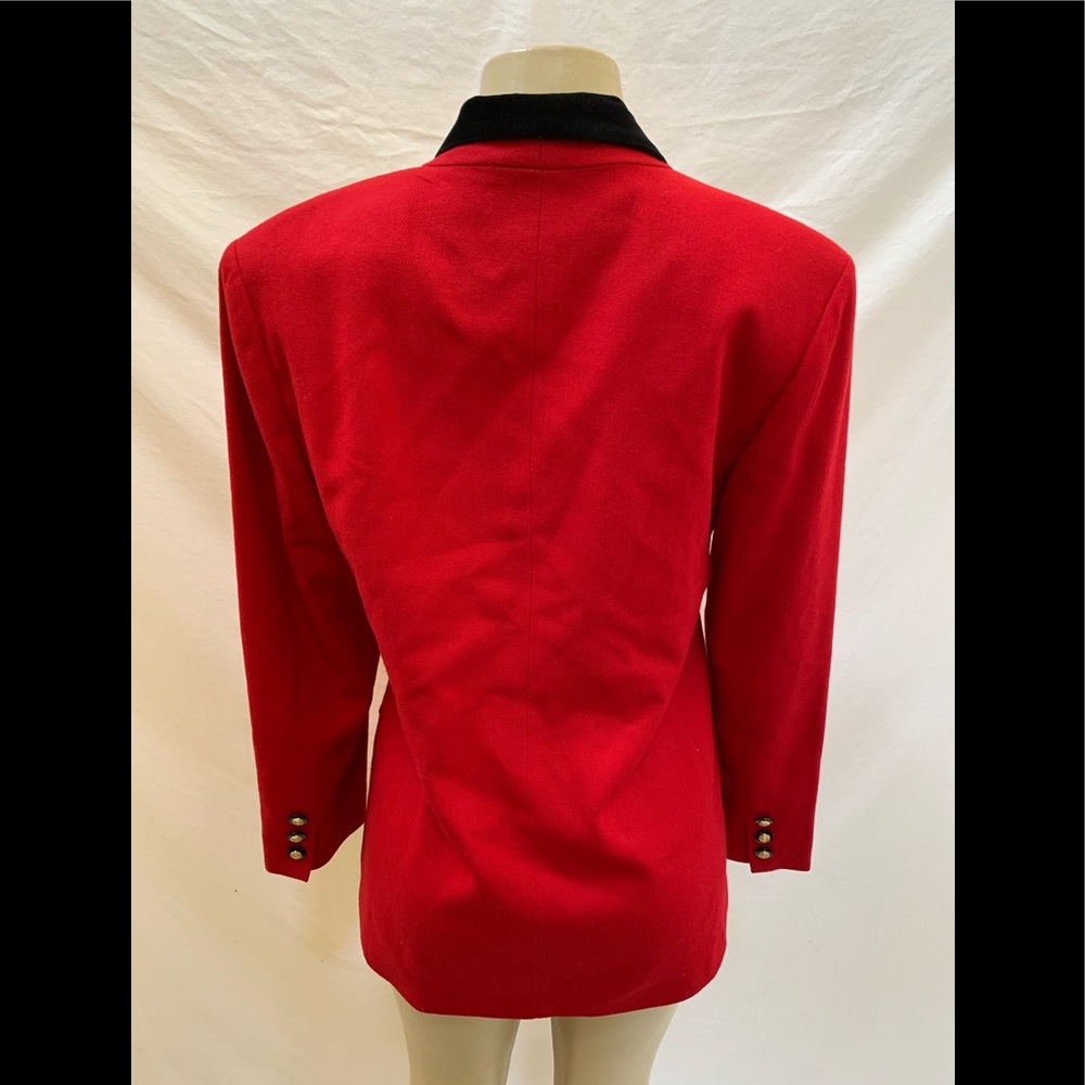 VTG Norton McNaughton Size 8 Red Blazer With Black Velvet Collar - Picture 4 of 11